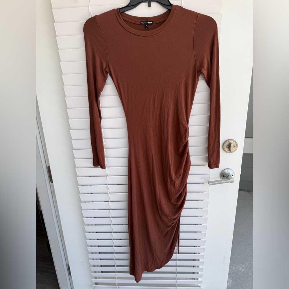 Fashion Nova Long Sleeve Ruched Maxi Dress in Terracotta Brown